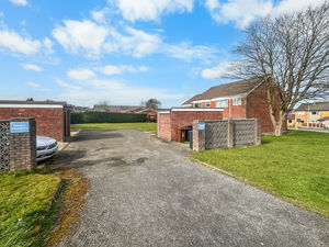 Photo 16- click for photo gallery